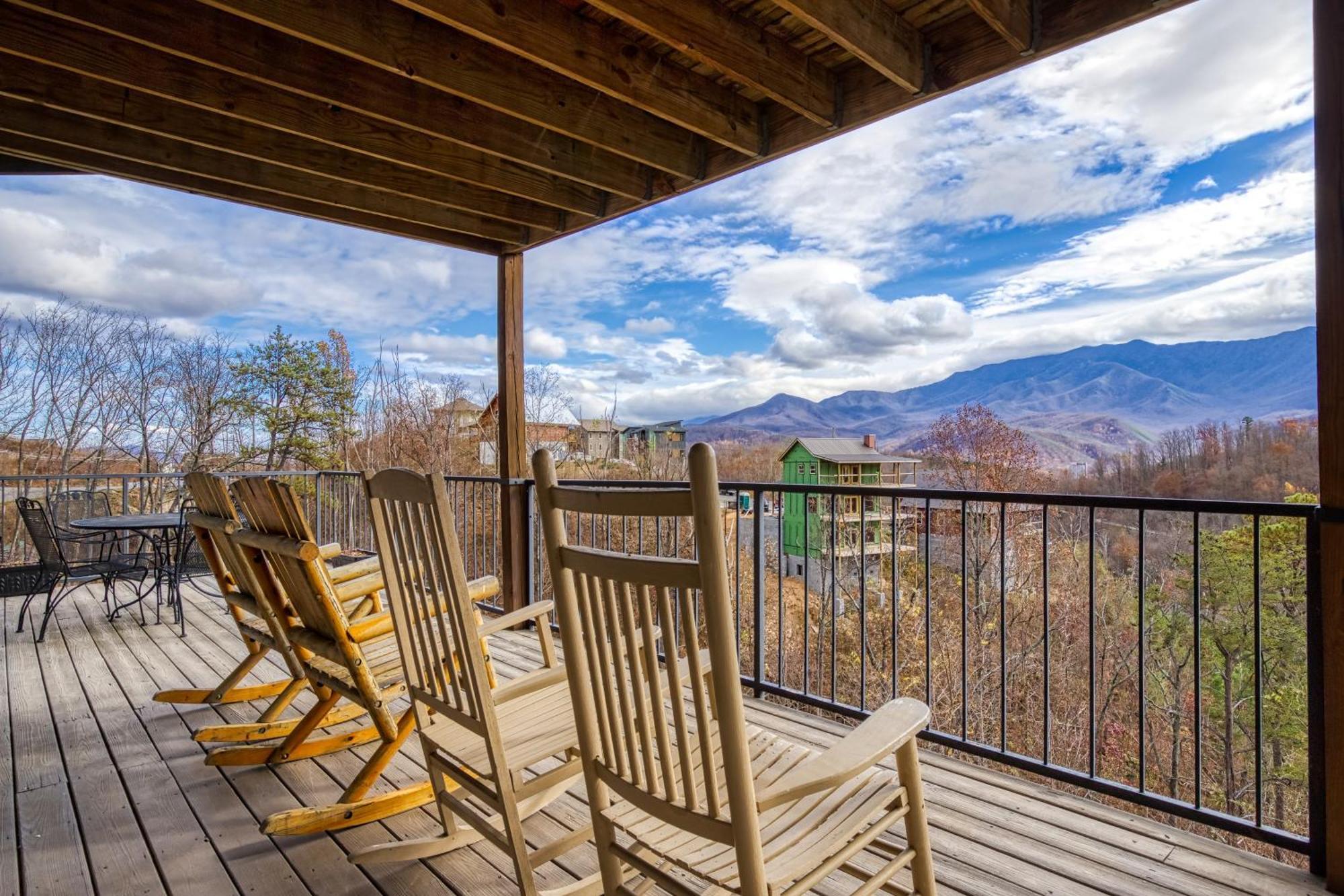 A Million Dollar View- Get 951 Worth Of Free Area Attraction Tickets For Each Paid Day! Villa Gatlinburg Exterior photo